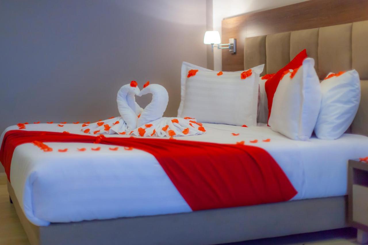 Bn Hotel Blida Esterno foto